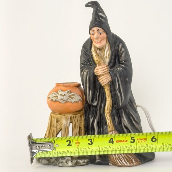 Vintage The Good Company Halloween Witch Ceramic Lighted Cauldron Broom - Picture 7 of 7